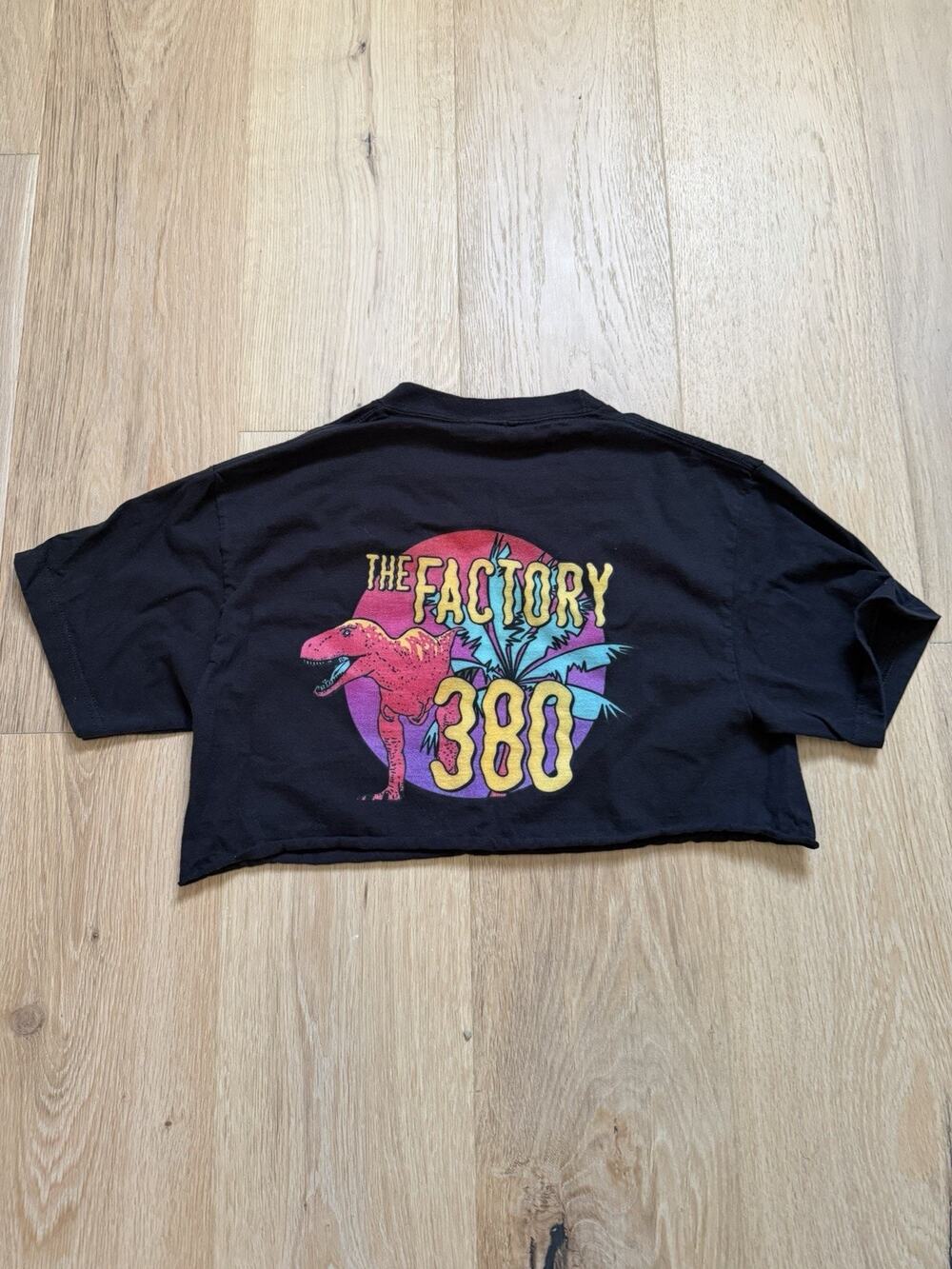 Factory 380 Promo T Shirt 1980s Themed Cocktail Bar New York City M NYC Crop Top